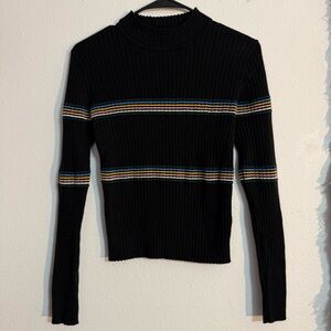 Women’s Sm Black Ribbed Knit Top with Striped Accents